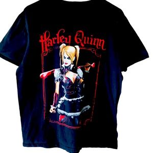 Batman's Harley Quinn Tshirt. Black with Harley Quinn in Red White and Black. L